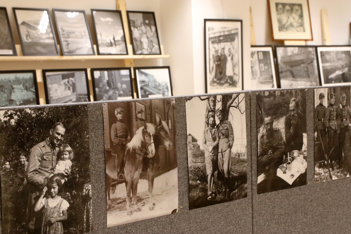 Menot: Galleriassa esillä valokuvanäyttely sota-ajan taisteluista ja arjen askareista