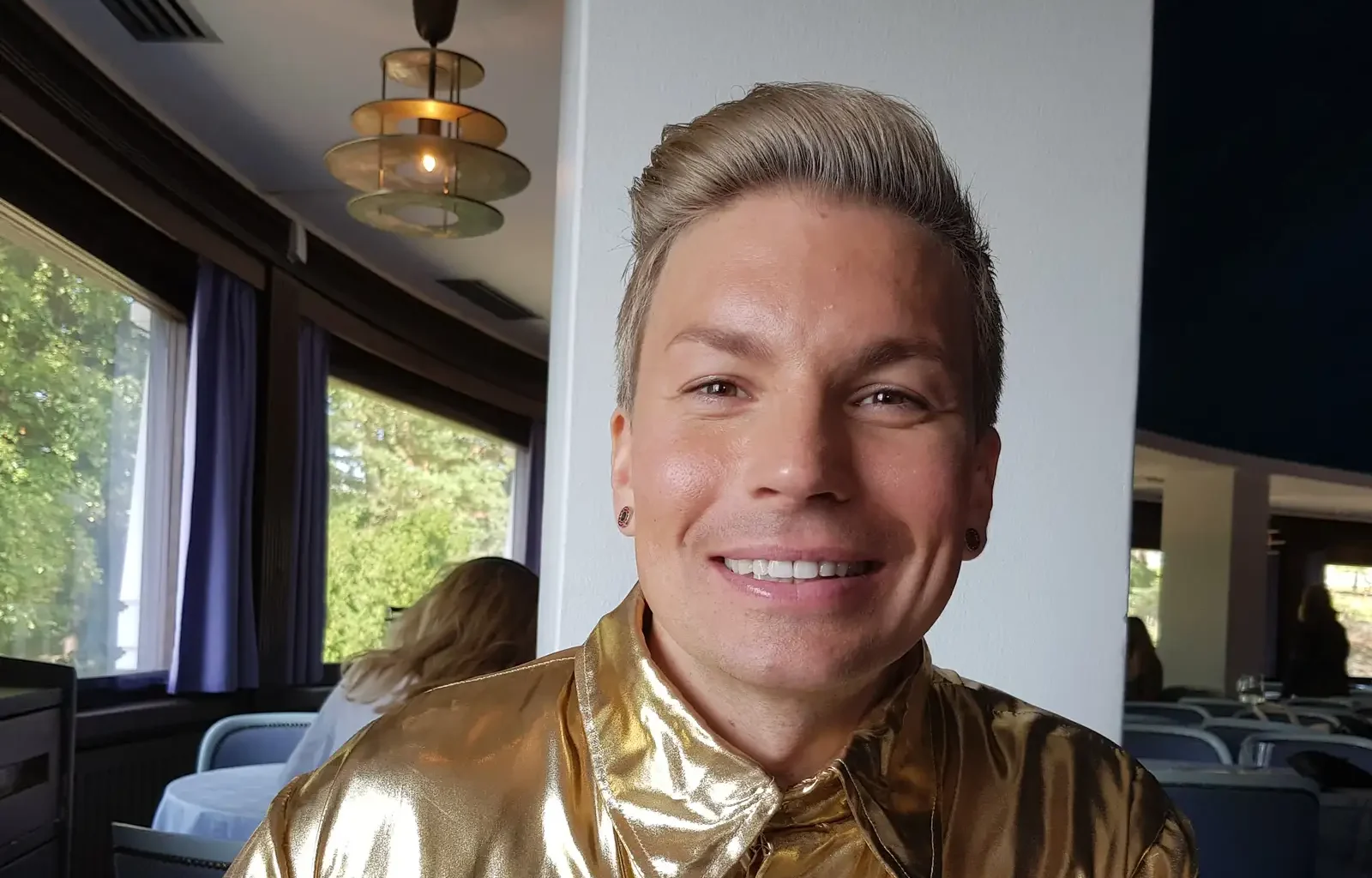 Vain elämää jymy-yllätys: Artistiuran jättänyt Antti Tuisku mukana erikoisjaksossa!