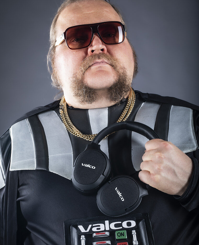 Valco uhoaa uusien VMK25.2-lippulaivakuulokkeiden peruuttavan inflaation