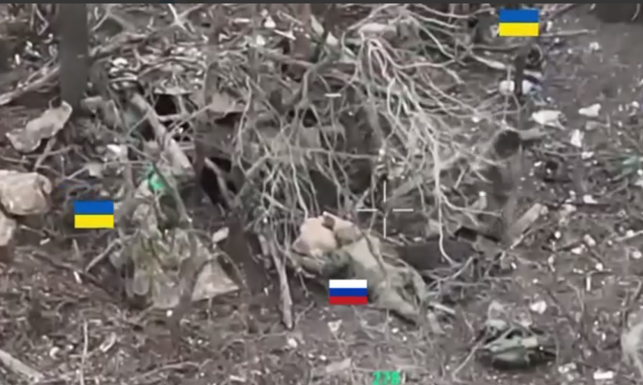 Hyökkääjän tykistö yritti tappaa vangeiksi jääneet sotilaansa