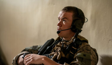 Vuoden kehutuin sotaelokuva tuli Suomessa täysin yllättäen suoratoistoon - nousi nyt TOP 10 -listan kärkeen