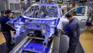 Saksan liittokansleri vaatii 2035 polttomoottorikiellon loiventamista