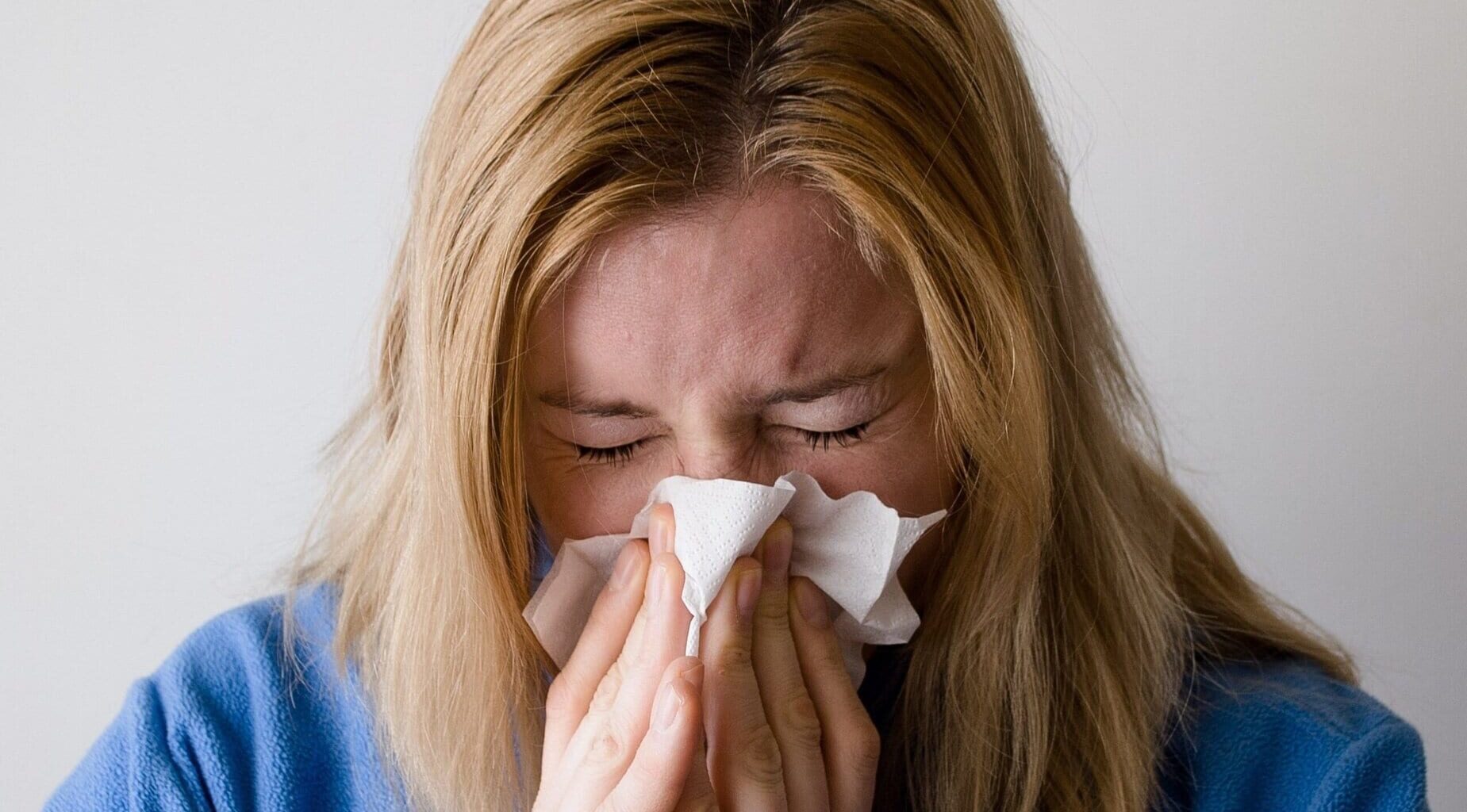 Joulun pöpövaroitus: influenssaa, koronaa ja norovirusta liikkeellä - toimi näin jos sairastut