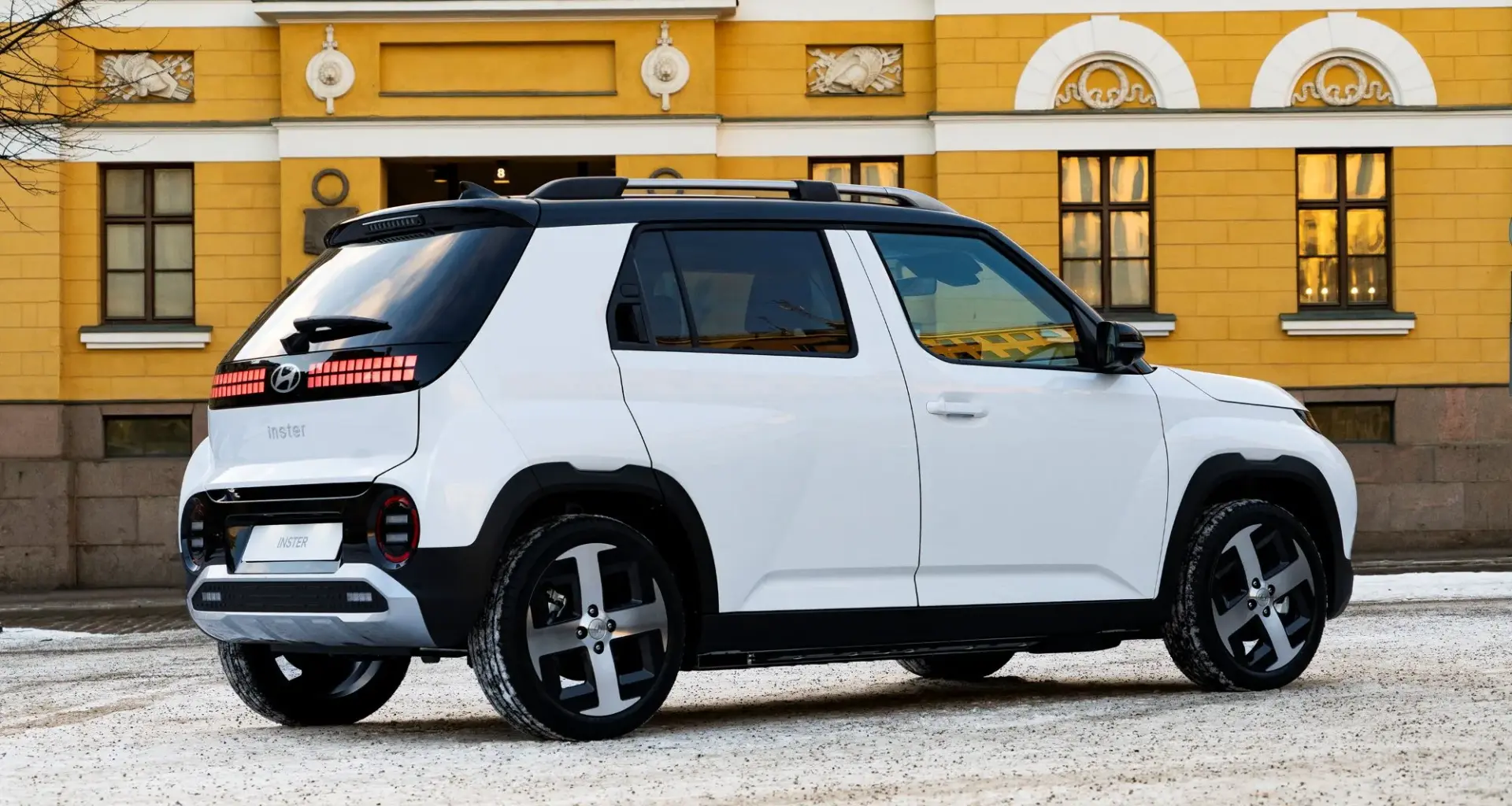 Todella pienten pakettiautojen valikoima kasvaa yhden Hyundain verran