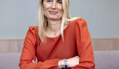 R-kioskille uusi henkilöstöjohtaja – Anna Wotherspoon tukee uudistumista ja kehittää henkilöstön osaamista