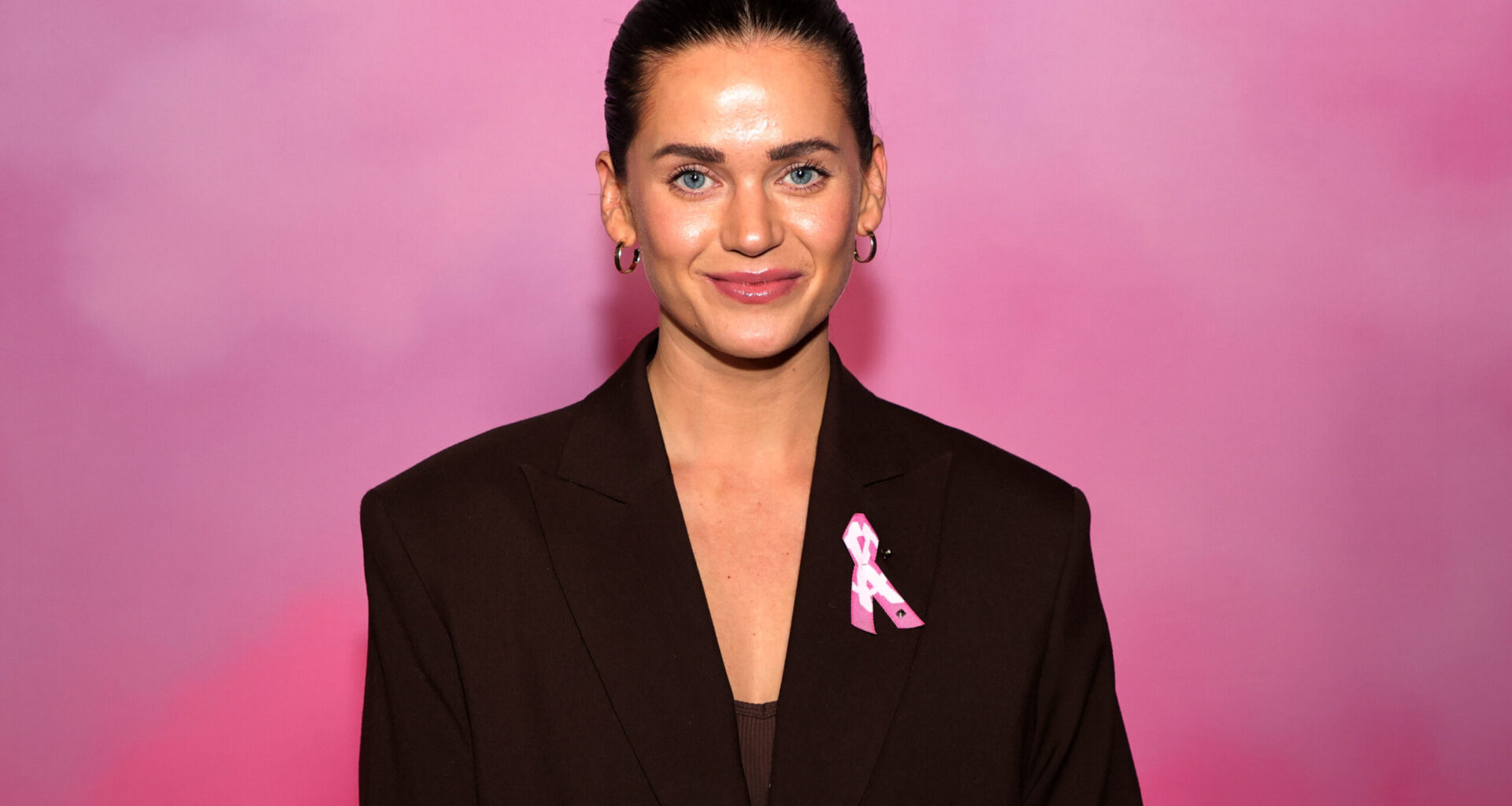 Alissa palaa Salattuihin elämiin räväkästi