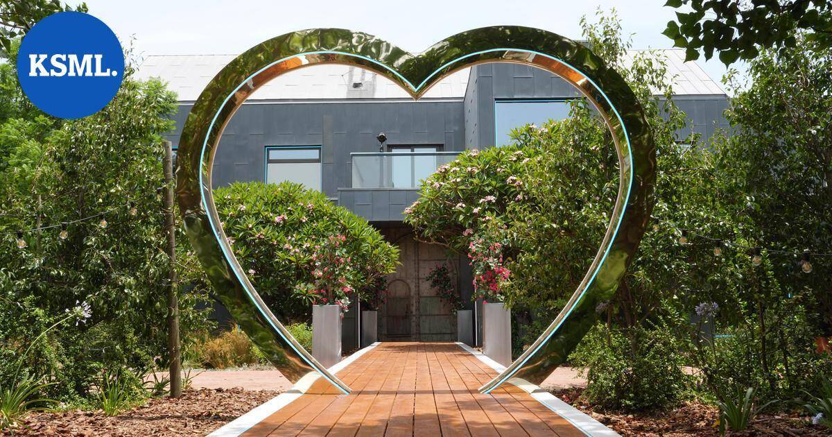 Suositun rakkausrealityn kuvaukset lykkääntyivät metsäpalojen takia | Uutissuomalainen