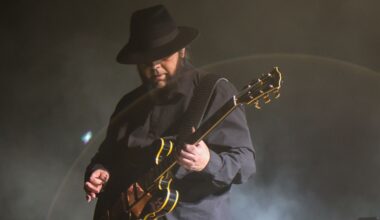 System of a Downin Daron Malakian muistelee, miten päätyi tuuraamaan James Hetfieldiä Metallican keikoilla - "Ihoni menee siitä vieläkin kananlihalle"