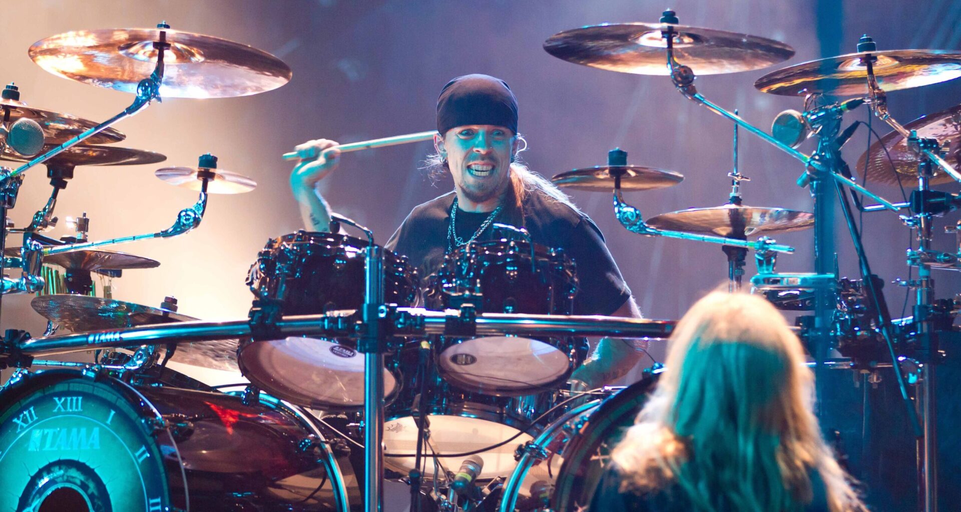 Suomeen tulossa uusi lävistys- ja tatuointiliikekonsepti - taustalla Nightwishistä tuttu muusikko