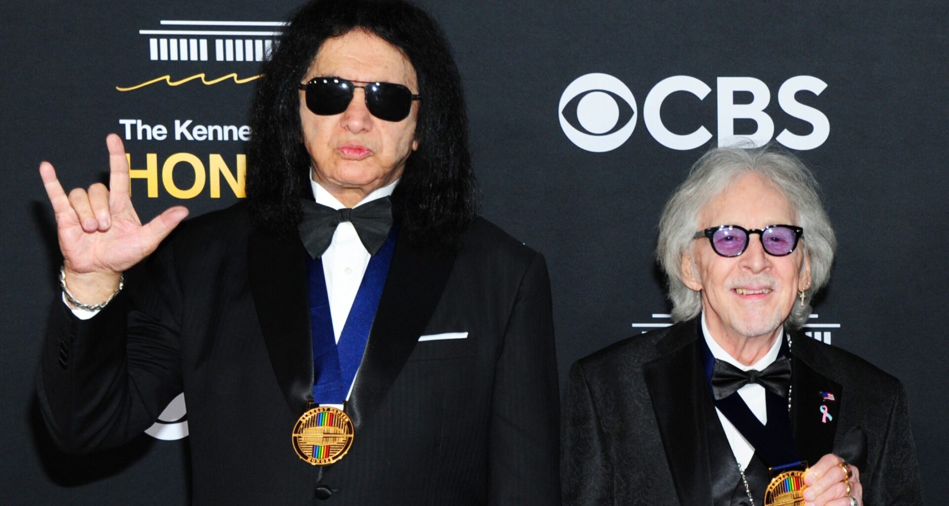 Gene Simmons ja Peter Criss taittavat peistä siitä, kuka todella kirjoitti vanhan Kiss-hitin