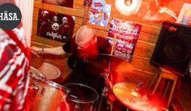 Arkistosta | Verta, teräaseita ja pentagrammeja – Black metal -yhtye Lohdunsyöjän treenikämppä rakentui saunatupaan Janakkalassa | Paikalliset