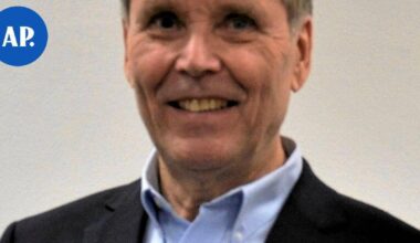 Kuolleet | Hyvinkääläinen Mauri Keinänen oli jalkapallomies, joka oli mukana hengästyttävän monessa | Paikalliset