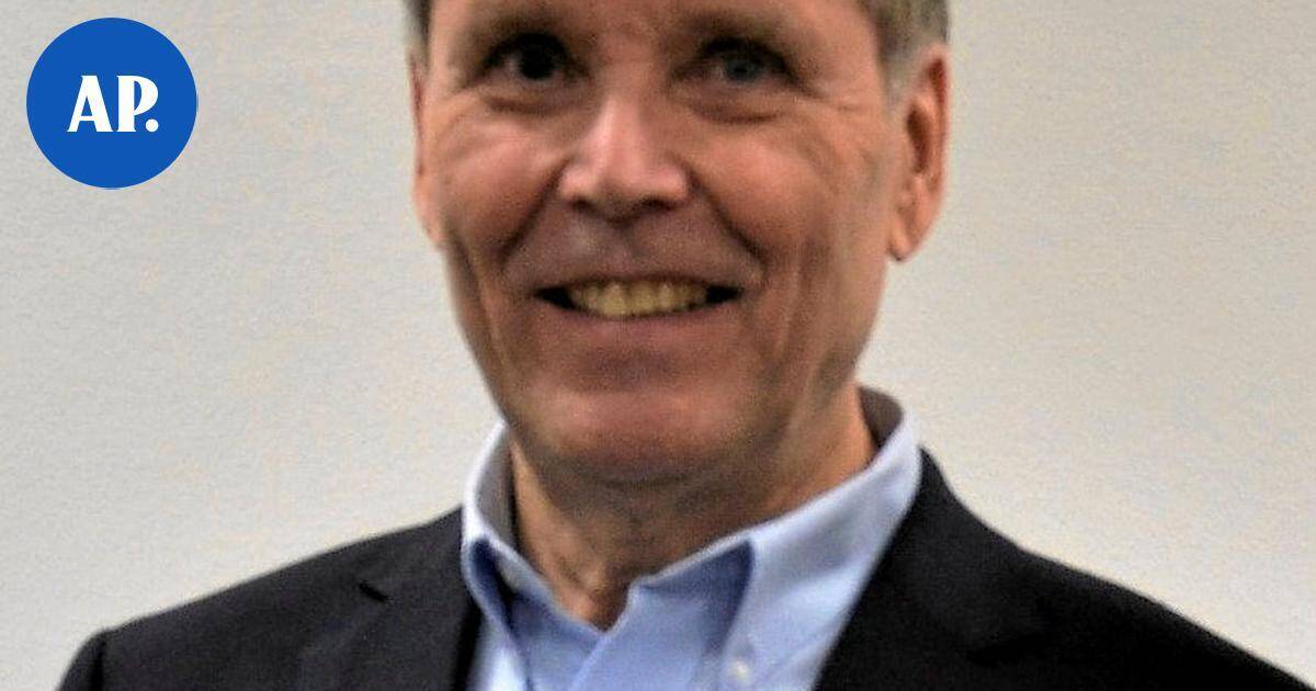 Kuolleet | Hyvinkääläinen Mauri Keinänen oli jalkapallomies, joka oli mukana hengästyttävän monessa | Paikalliset