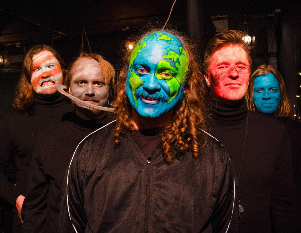 Tiisu julkaisee neljännen albuminsa ja lähtee keikoille – kuulijat lahjoittivat rahaa levyntekoon