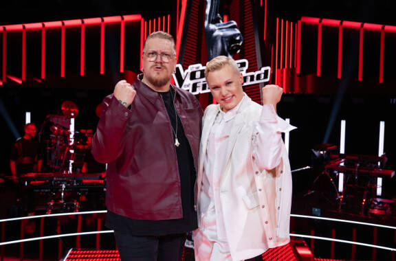 The Voice of Finlandin edellisellä kaudella Artun oppilas ja suojatti Oliver Rosenholm juhli ohjelman voittoa.