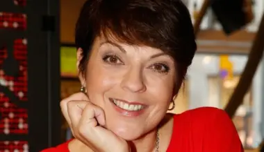 Anna-Liisa Tilus kutsuu tv-katsojat tapaamiseen Kuopion SM-hiihtoihin