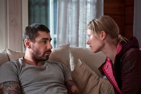 Karim Rapatti esittää Annan (Roosa Söderholm) puolisoa ja pitkäaikaista valmentajaa.