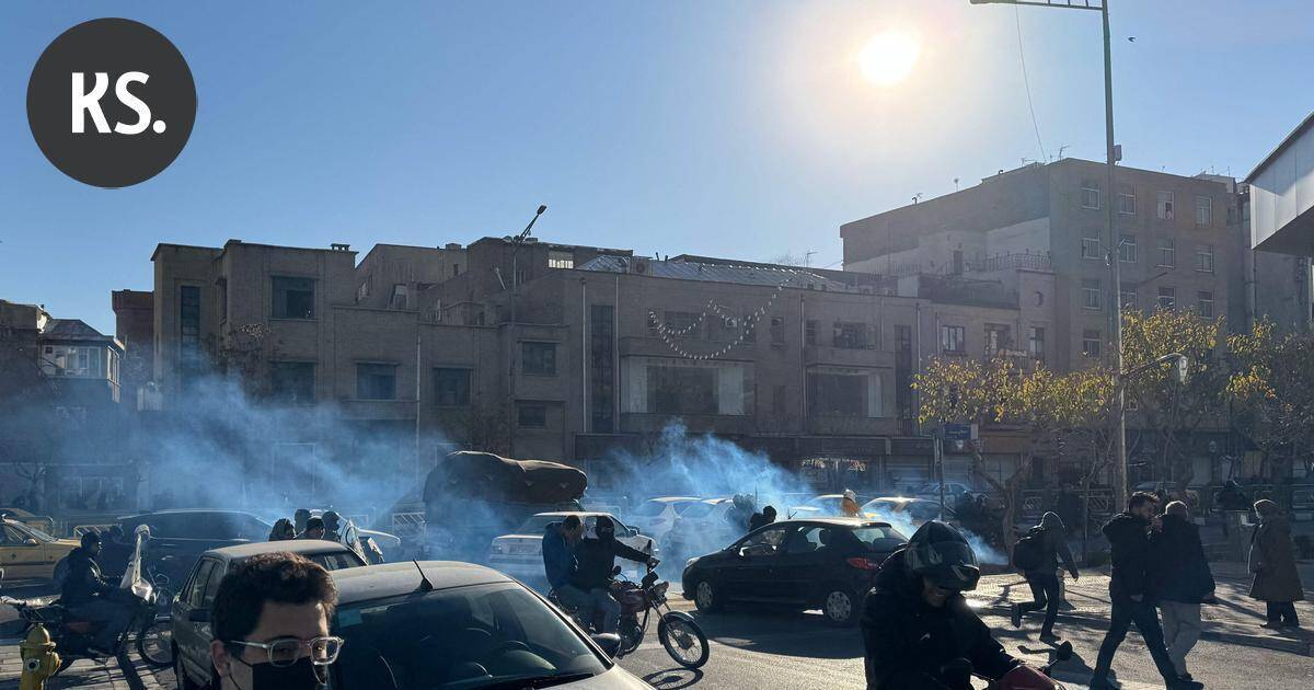 Iranin mielenosoituksissa kuollut kolme ihmistä – uhreista kaksi siviilejä | Uutissuomalainen