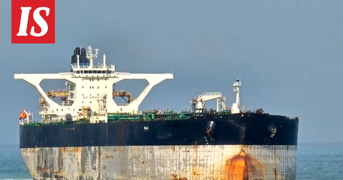 Yhdysvaltain jahtaaman öljytankkerin kylkeen ilmaantui Venäjän lippu