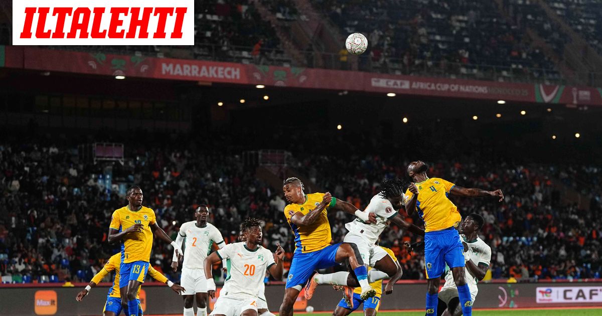 Koko joukkueelle kenkää