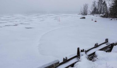 Tamperelaismies jäi jumiin mökille Kangasalla, kun järvi jäätyi yön aikana: ”Tämä on tuntunut retriitiltä” | Kotimaa