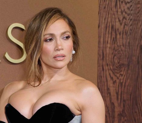 Jennifer Lopez gaalatilaisuudessa Hollywoodissa marraskuun puolivälissä.