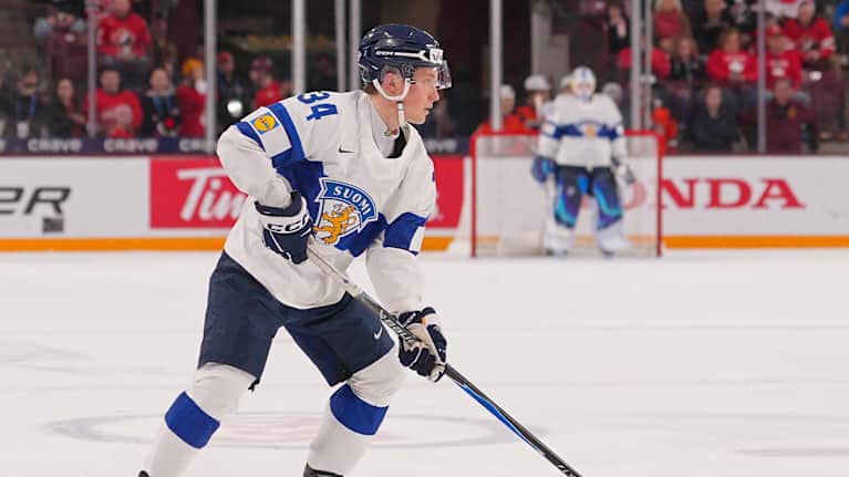 Arttu Välilä teki voittomaalin jatkoajalla Yhdysvaltojen verkkoon.