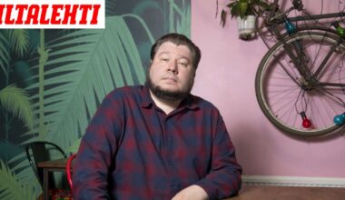 Joonas Berghäll poseeraa alasti – Kertoo vakavista terveysongelmistaan