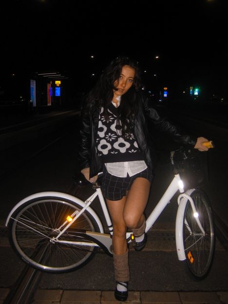 Talven pimeydessä on ollut liki ympärivuotiseen aurinkoon tottuneelle Aishalle sulateltavaa.