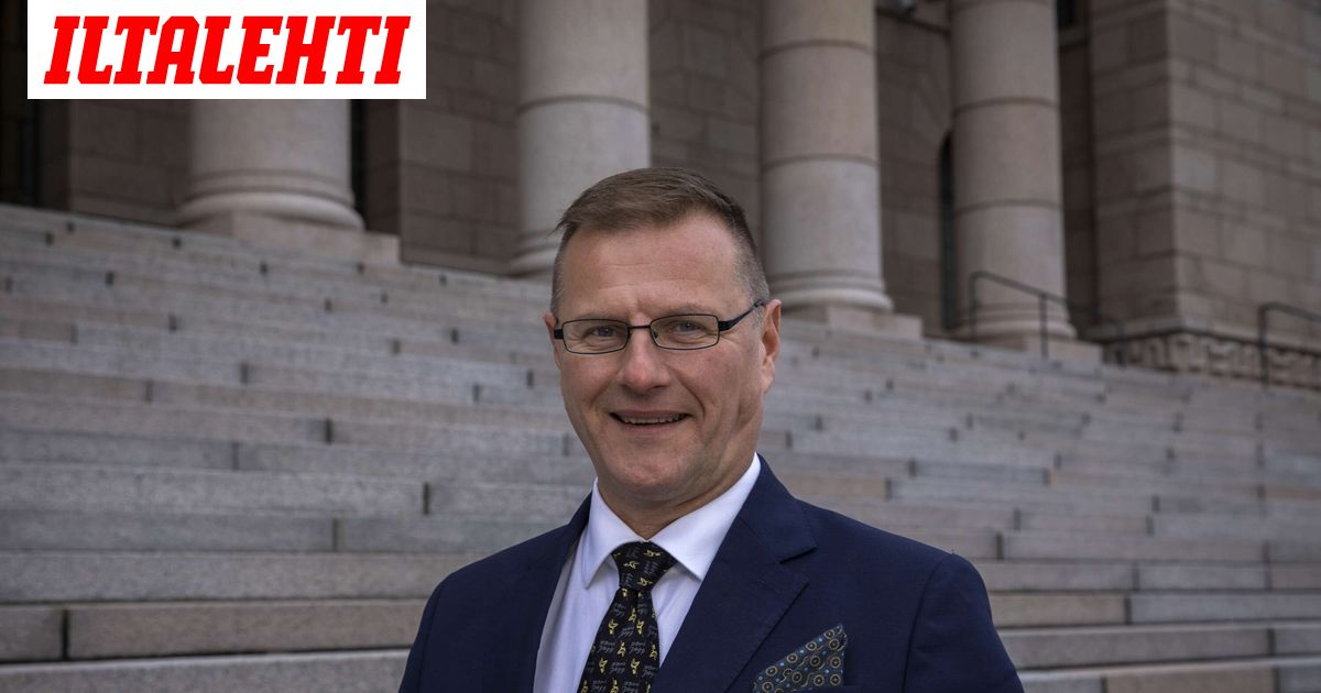 Kansanedustajan seurue ampui suden