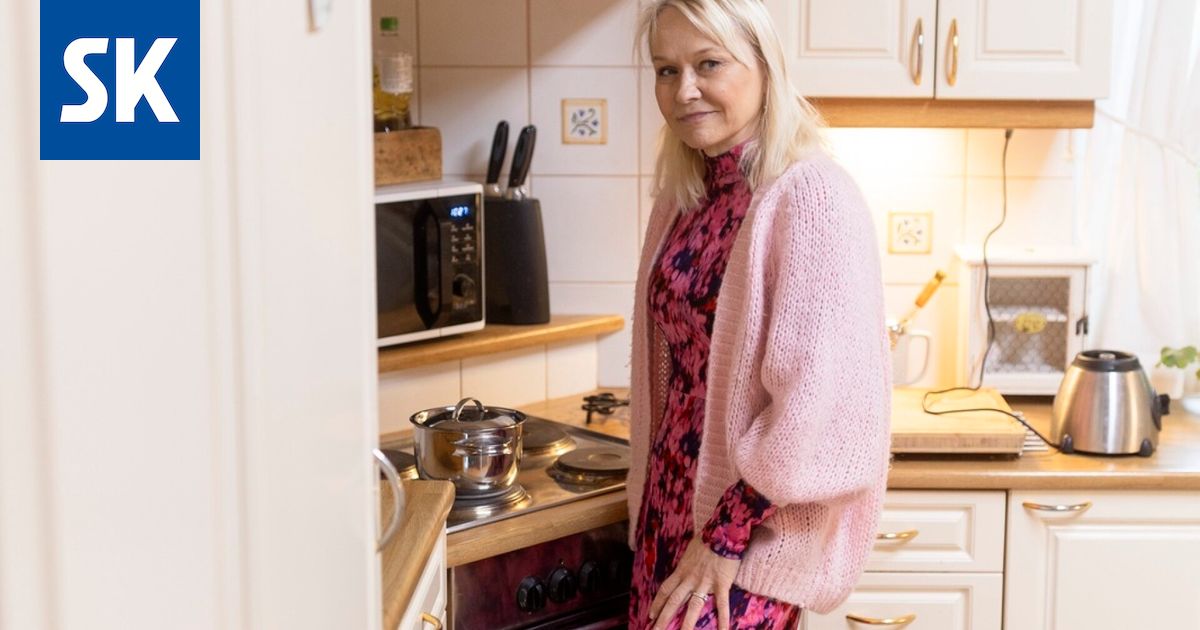 Toimittaja Minna Ala-Heikkilä kertoo syöpähoitojensa etenemisestä ja tunteistaan joulun aikaan.