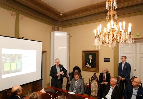 Marraskuussa 2019 Porin raatihuoneen tilaisuudessa julkistettiin suuri biojalostamohanke Poriin. Hankkeen toteutuminen on yhä auki.