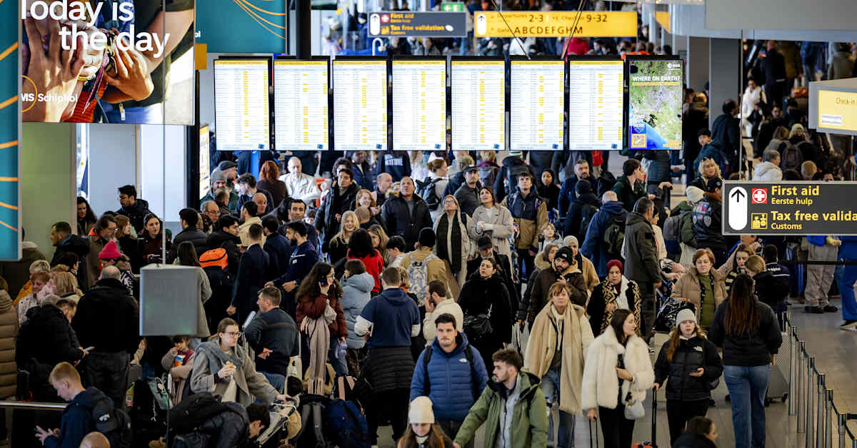 Amsterdamissa lentokaaos jatkuu – Schipholin lentokentälle ei voi laskeutua | Uutisia lyhyesti