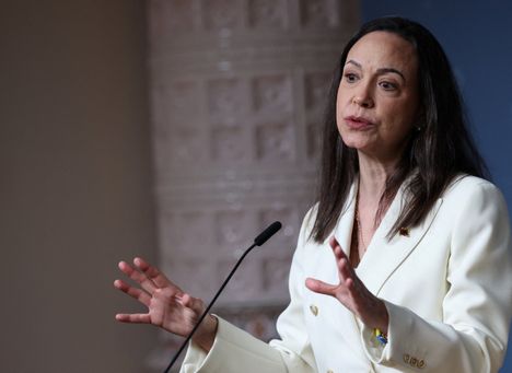 Vuoden 2025 Nobelin rauhanpalkinnon saanut Maria Corina Machado vaikuttaisin Trumpin puheiden perusteella jäävän valtapelin ulkopuolelle.