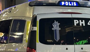 Usean auton kolarisuma Turussa – myös auttamaan pysähtyneen autoon törmättiin | Varsinais-Suomi