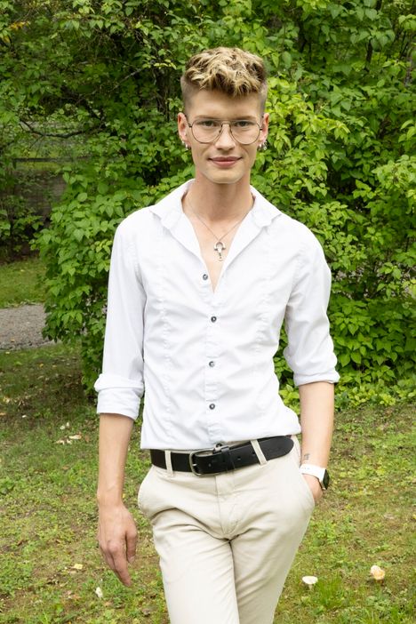 Jani Laakso on kertonut tienaavansa tuhansia euroja kuukaudessa seksityöllä.