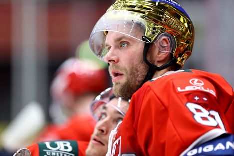 Iiro Pakarinen pelaa kauden ensimmäisen ottelunsa SM-liigassa.