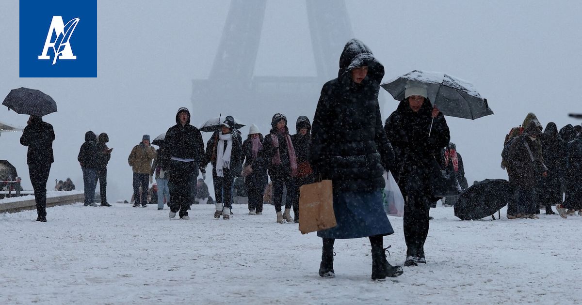 Satoja lentoja peruttu talvi­myrskyn takia eri puolilla Eurooppaa