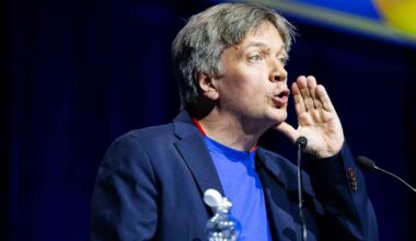 Teemu Keskisarjan väestön­vaihtoluennon järjestämiselle ei ole esteitä Lahdessa – Keskisarja: ”Epäilin pilaksi” | Päijät-Häme