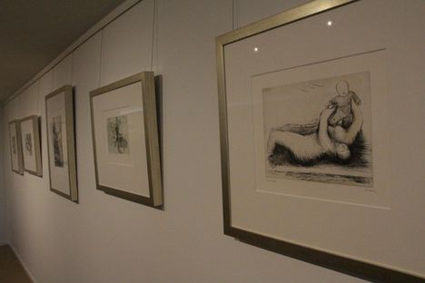 Henry Mooren töitä oli Tyrvään pappilan kivinavetassa esillä viimeksi vuonna 2019. Ensi kesänä Mooren rinnalle nousevat esille Marc Chagallin ja Joan Mirón grafiikat.