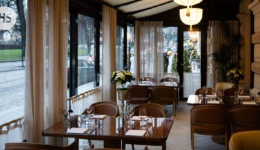 HS:n arviossa Kämp-hotellin ravintola saa vain kolme tähteä