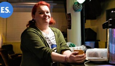 Sienimäellä on hurja maine, mutta päiväsaikaan on niin rauhallista, että luonto tulee aivan kuppilan kulmille | Paikalliset