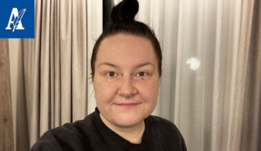 Tamperelaisen Wilhelmiinan muuttolento tyssäsi lumikaaokseen – Amsterdamissa odottaa uusi työ, edessä jo toinen hotelliyö