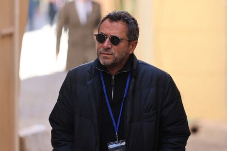 Näyttelijä Bernard Montiel saapui Brigitte Bardot’n hautajaisiin.