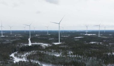 Pohjalaiset uusiutuvan energian edelläkävijöitä – noin puolet uudesta tuulivoimasta rakennettiin viime vuonna Lestijärvelle | Keski-Pohjanmaa