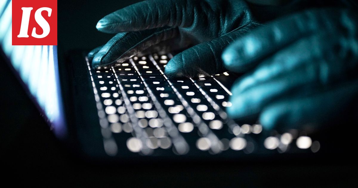 Hakkeri tuhosi ”natsien tinderin” eli WhiteDate-treffipalvelun yleisön edessä