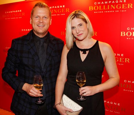 Antti Luusuaniemi edusti entisen vaimonsa Lili Zoe Ermezein kanssa Ranskan suurlähetystössä marraskuussa 2017.