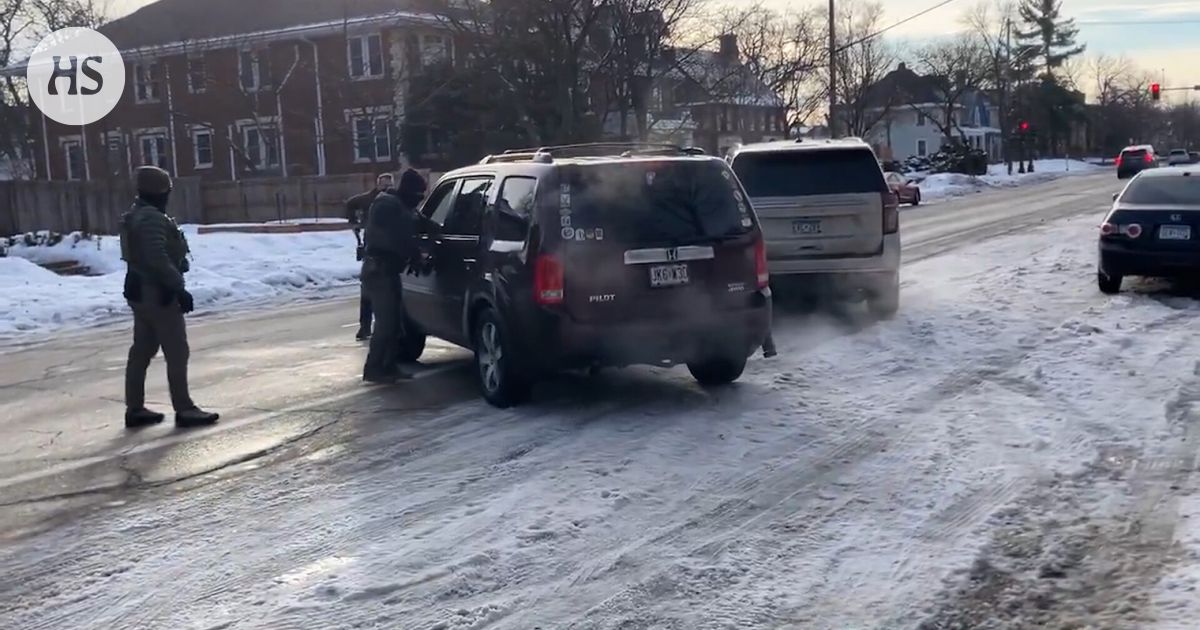 Minneapolisin ampuminen | Terrorismia vai julma teloitus? HS kävi läpi Yhdysvaltoja kuohuttavat ampumisvideot - HS.fi