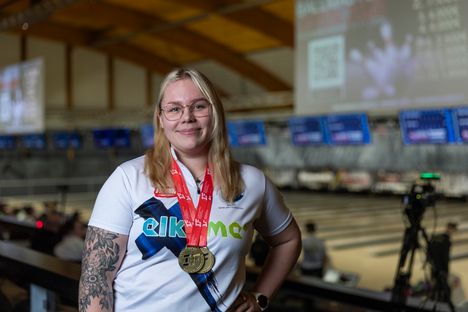 Peppi Konsteri jännitti MM-kisojen suorituksiaan enemmän kuin koskaan. Silti hän onnistui joukkuekilpailujen ankkurina.