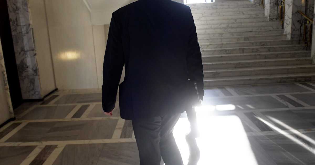 Joka toinen uskoo korruption olevan yleistä valtakunnan päättäjien keskuudessa, kertoo kysely | Uutisia lyhyesti